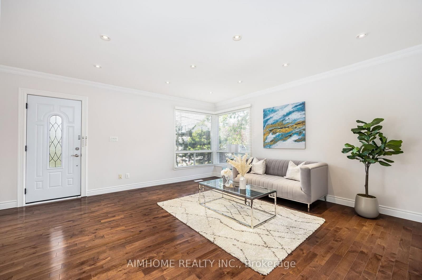 471 Cummer Avenue - Image 2