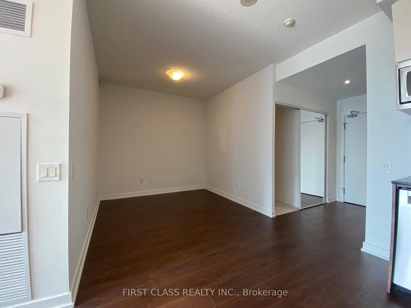121 Mcmahon Drive, Unit 2510 - Image 5