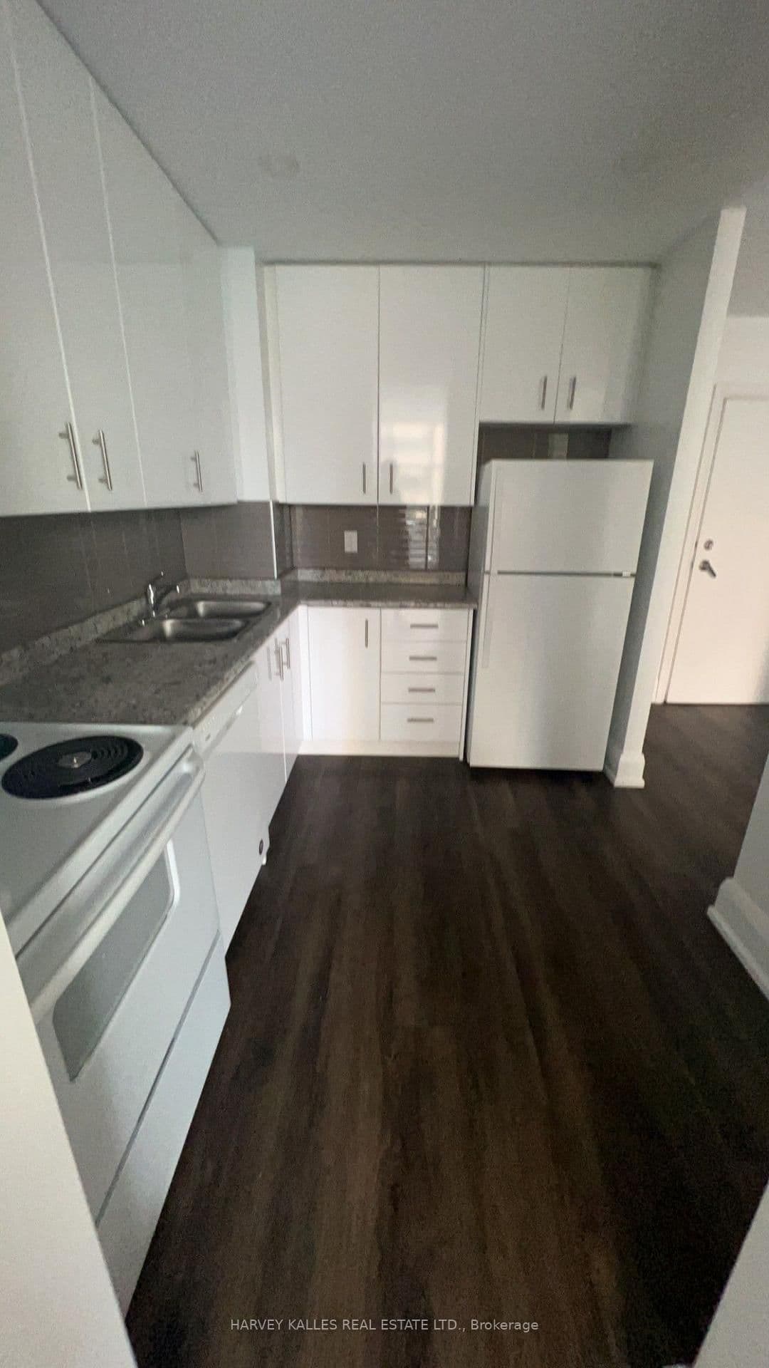 55 W Charles Street W, Unit 203 - Image 2