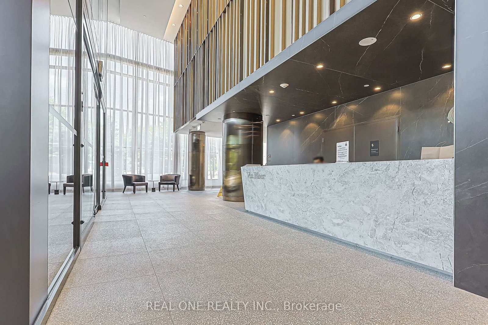 585 Bloor Street E, Unit 821 - Image 4