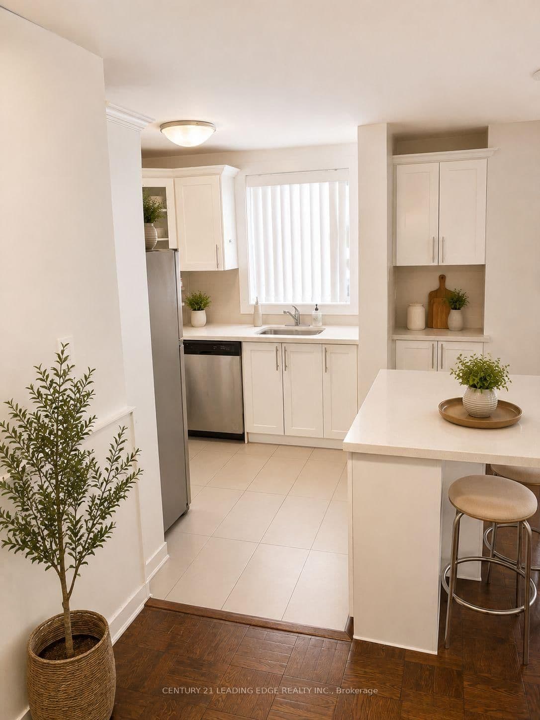 103 Avenue Road, Unit 112 - Image 3