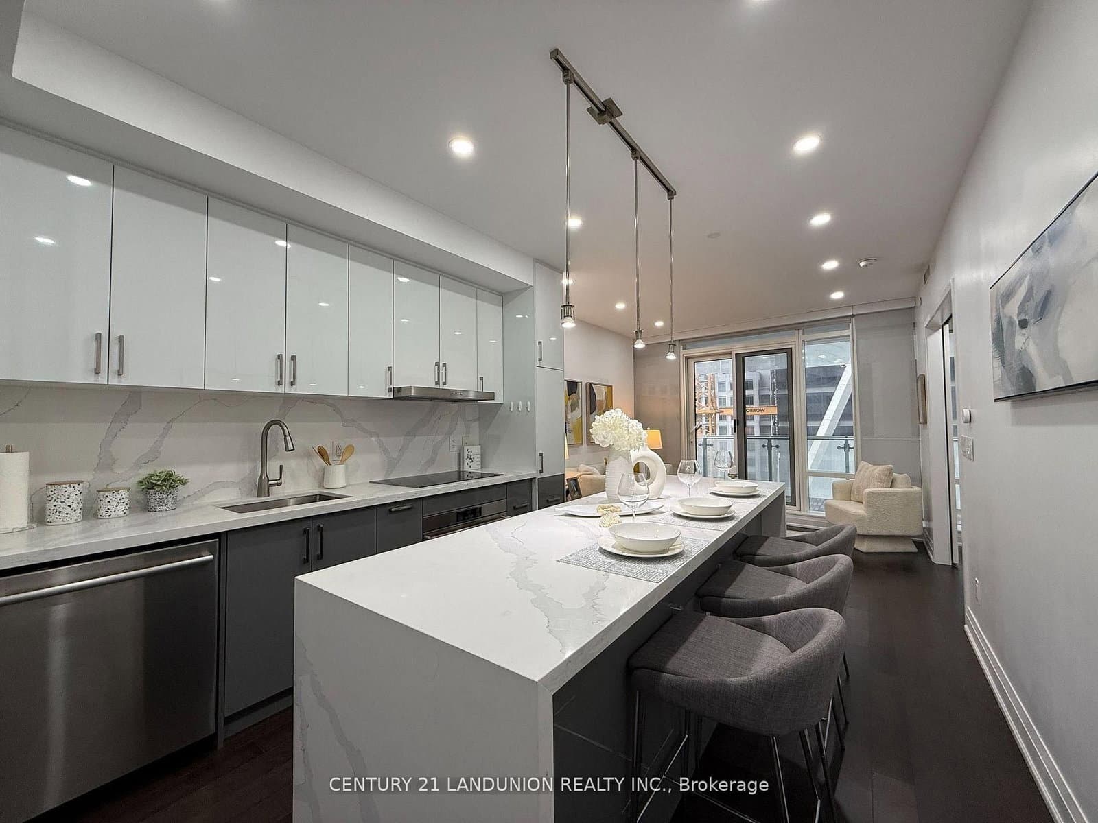 1 Bloor Street E, Unit 1508 - Image 1