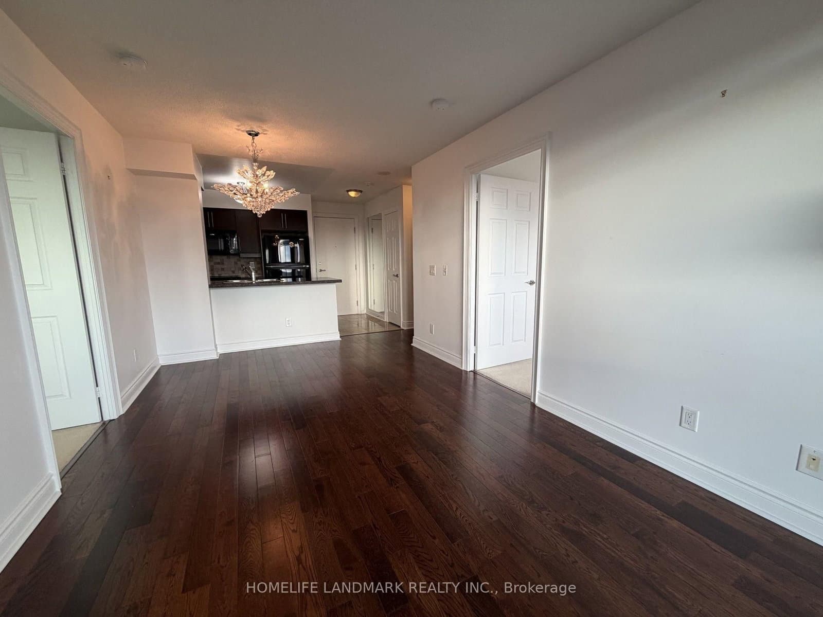 25 Greenview Avenue, Unit 828 - Image 6