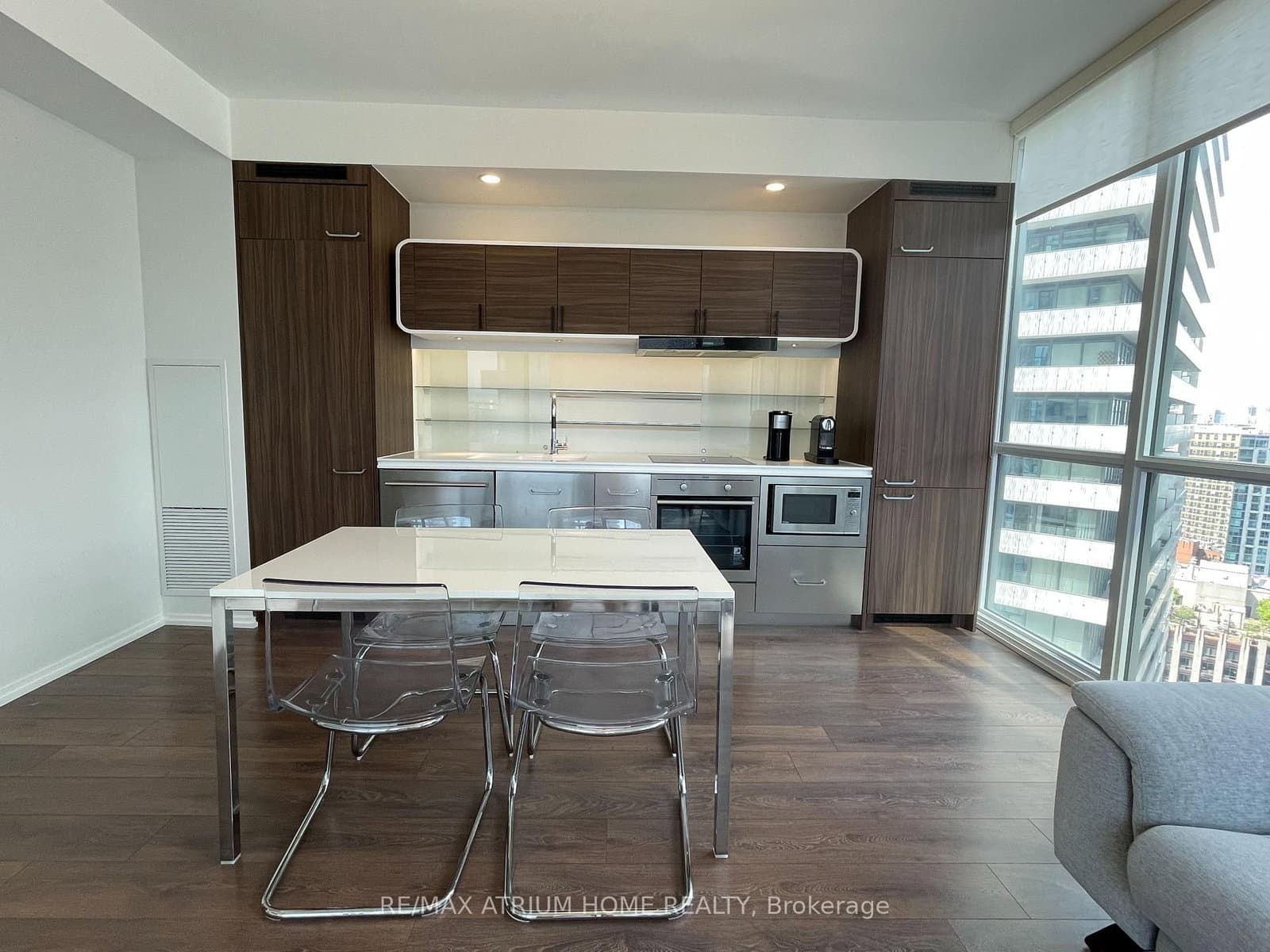45 Charles Street E, Unit 3910 - Image 4