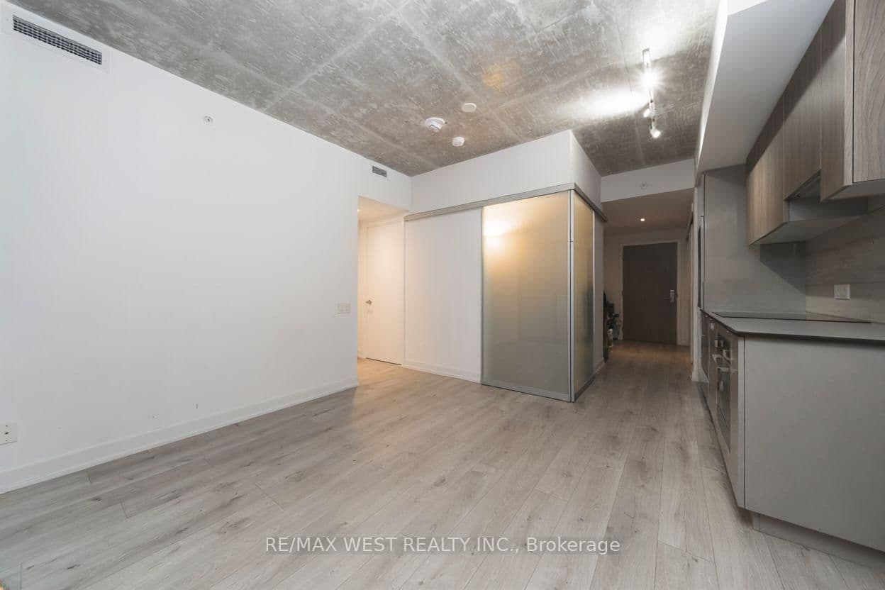 161 Roehampton Avenue, Unit 331 - Image 6