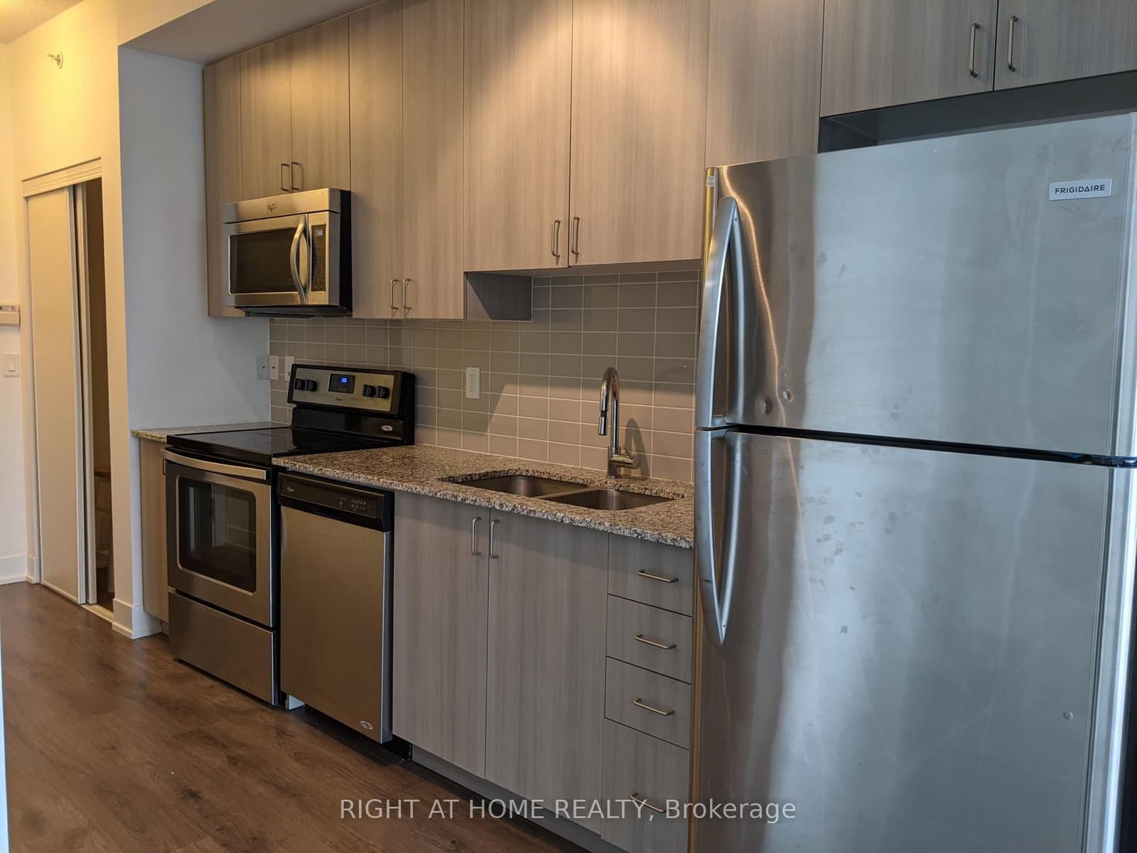 68 Merton Street, Unit 1010 - Image 3