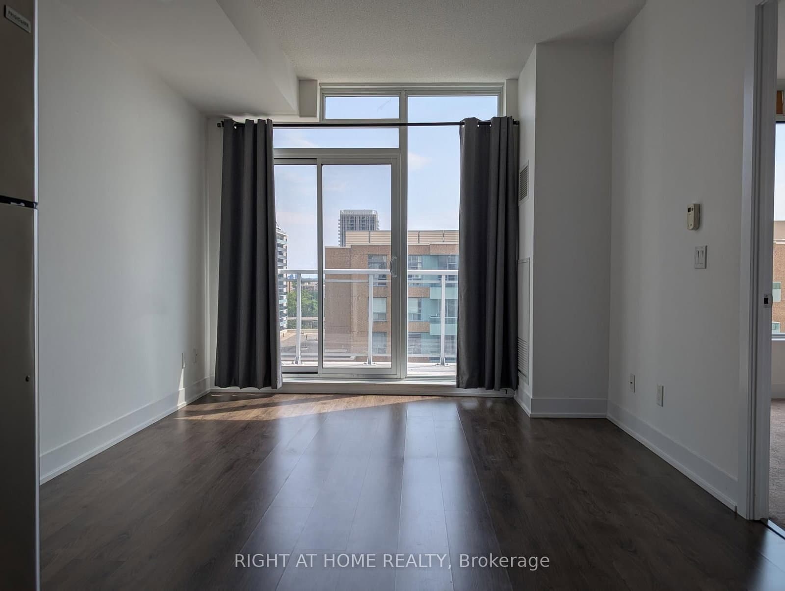 68 Merton Street, Unit 1010 - Image 4