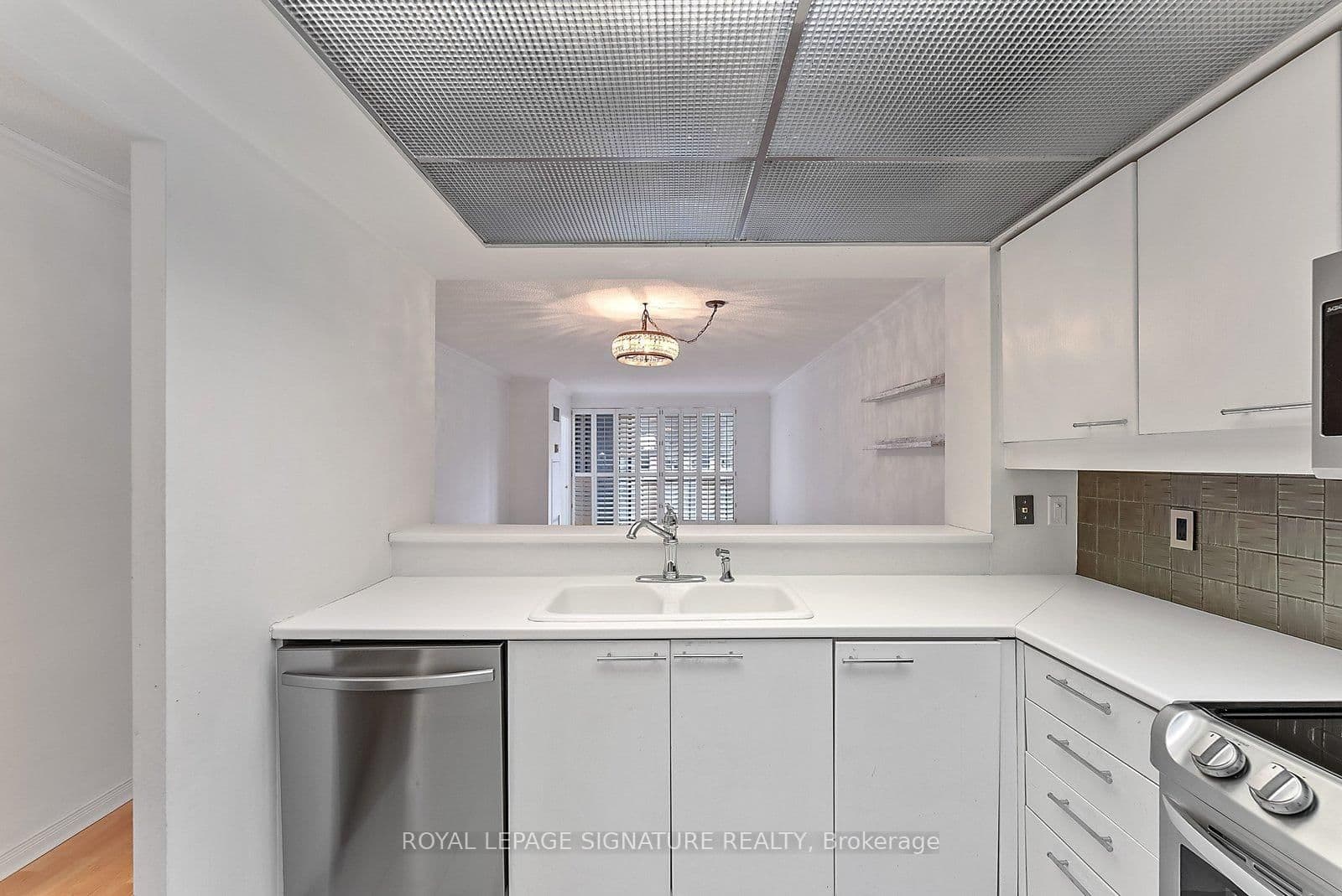 18 Hollywood Avenue, Unit 206 - Image 5