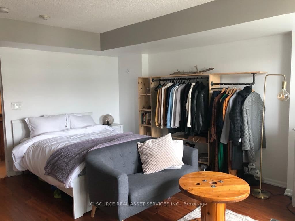 231 Fort York Boulevard, Unit 625 - Image 2