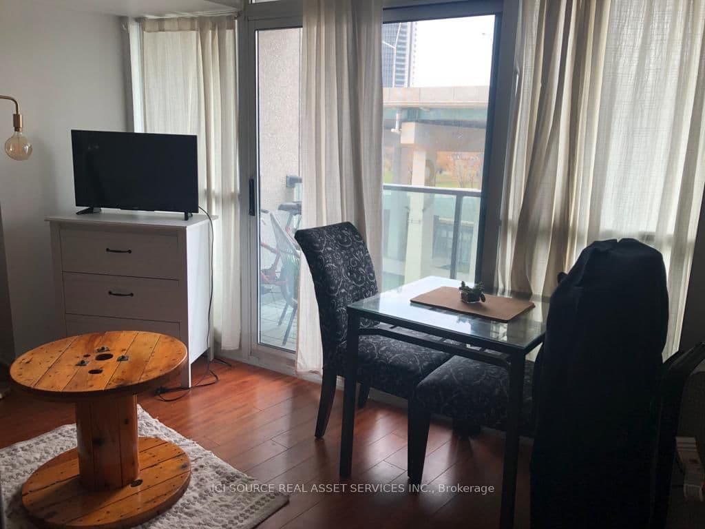 231 Fort York Boulevard, Unit 625 - Image 6