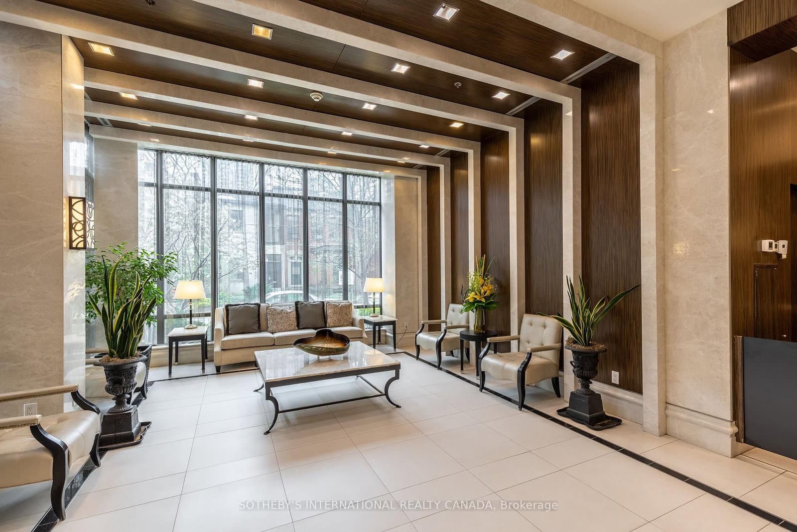 28 Linden Street, Unit 402 - Image 2
