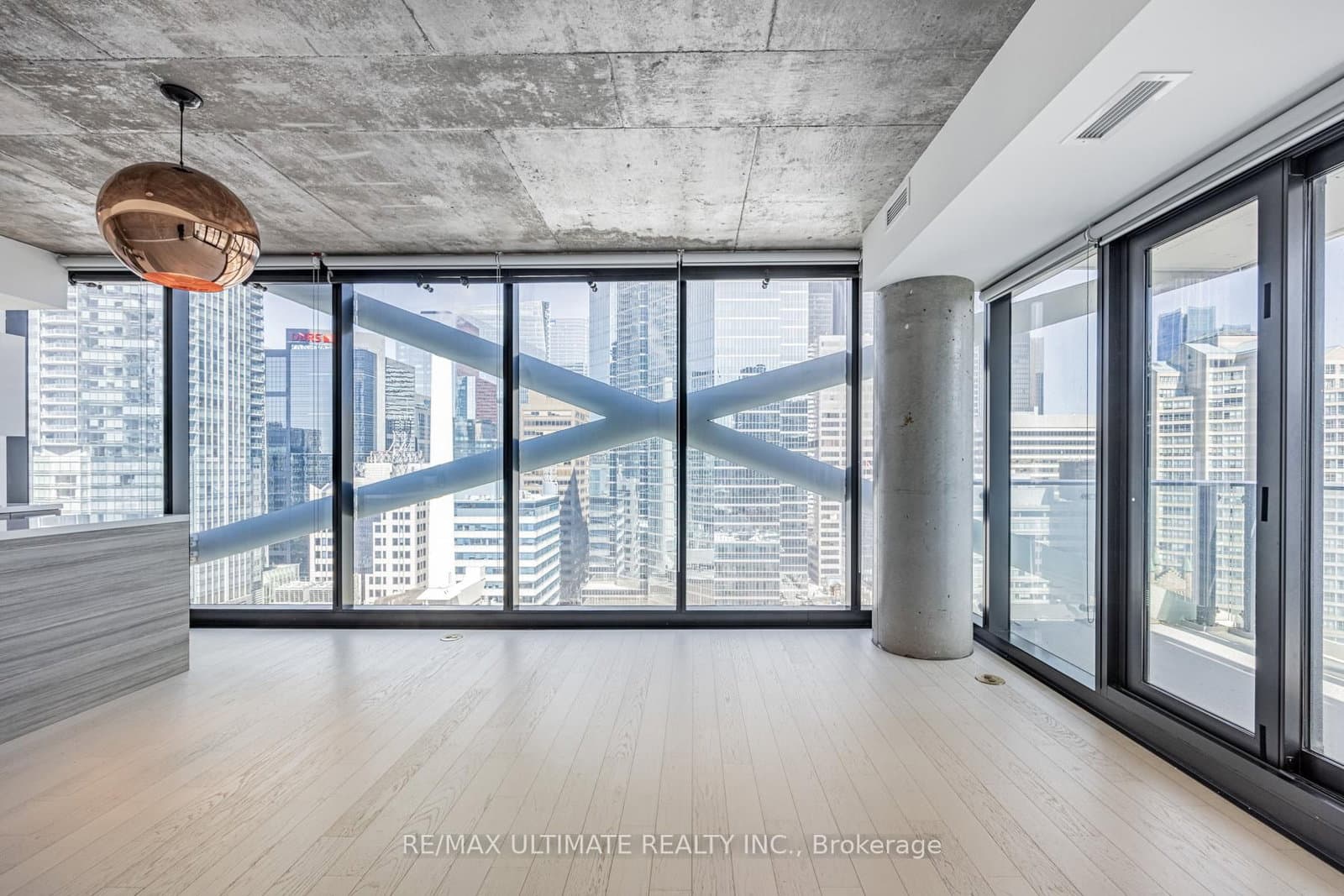 224 King Street W, Unit 1504 - Image 5