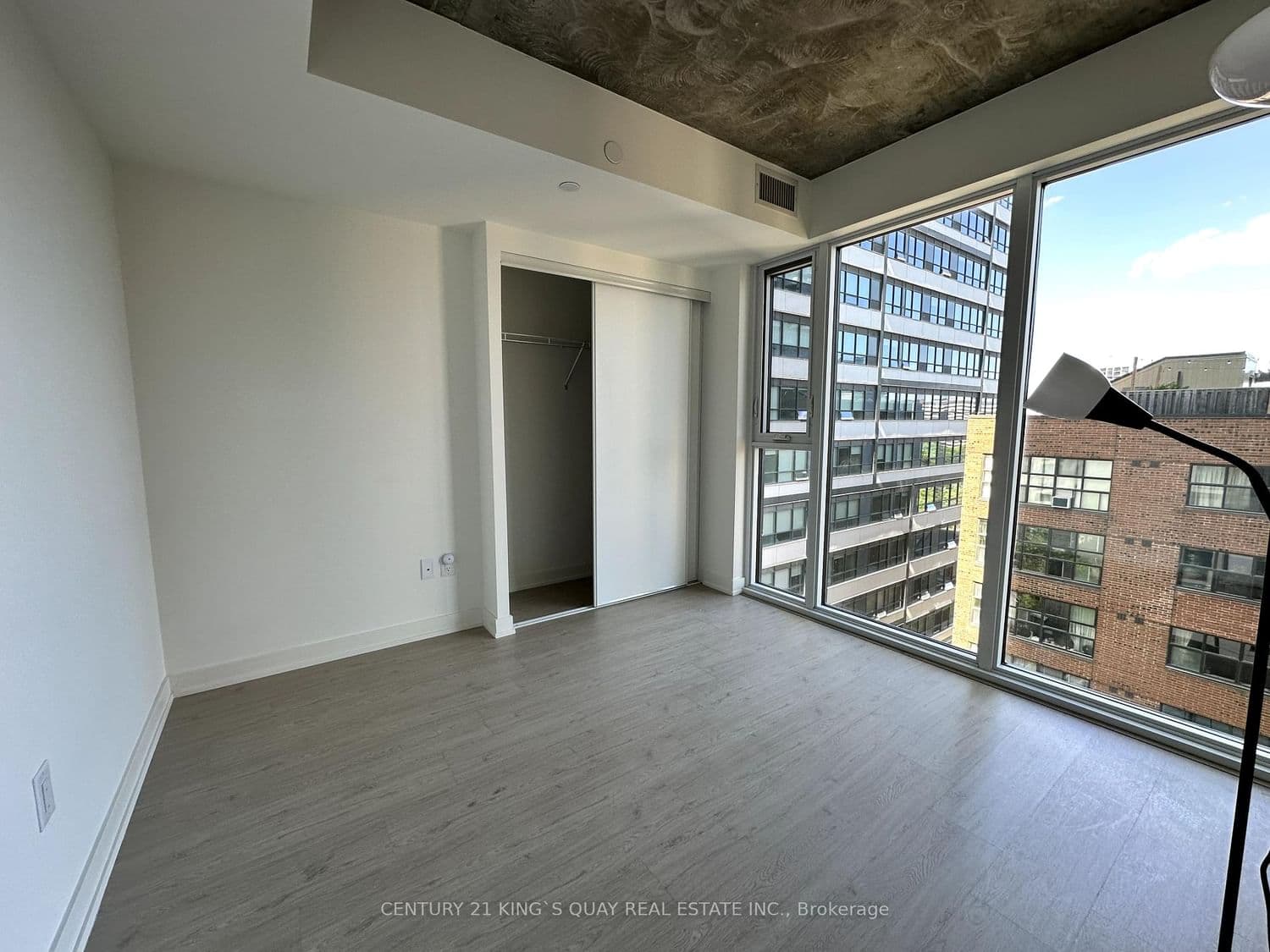 65 Mutual Street, Unit 1009 - Image 4