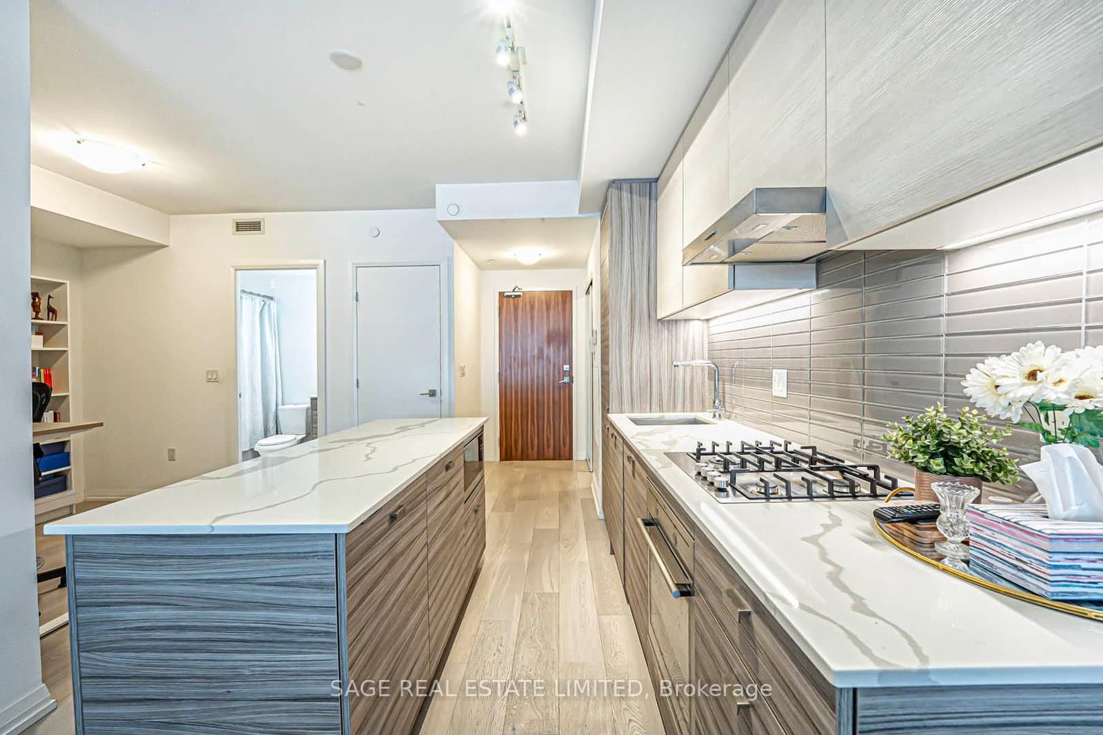 835 St Clair Avenue W, Unit 406 - Image 4
