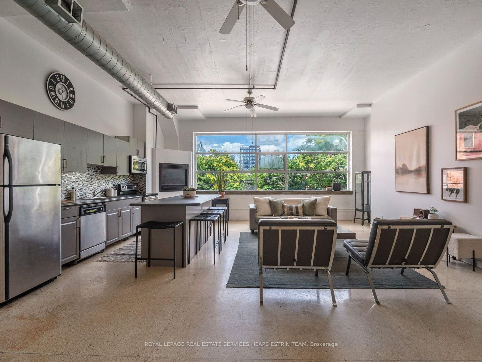 365 Dundas Street E, Unit 207 - Image 2