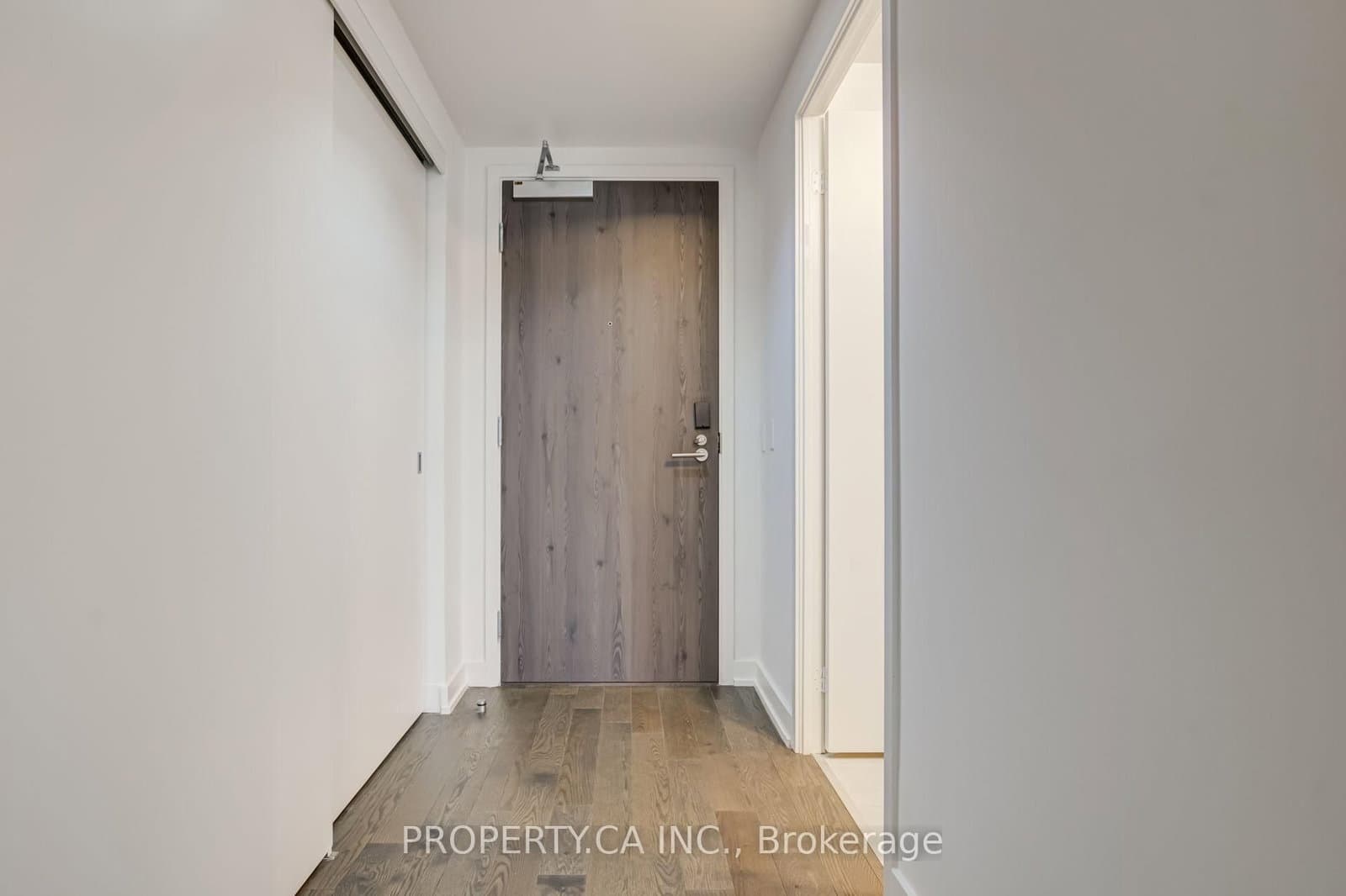 25 Richmond Street E, Unit 1513 - Image 6