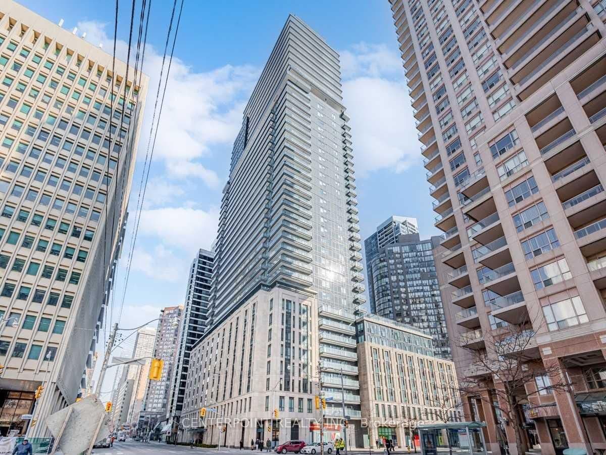955 Bay Street, Unit 816 - Image 1
