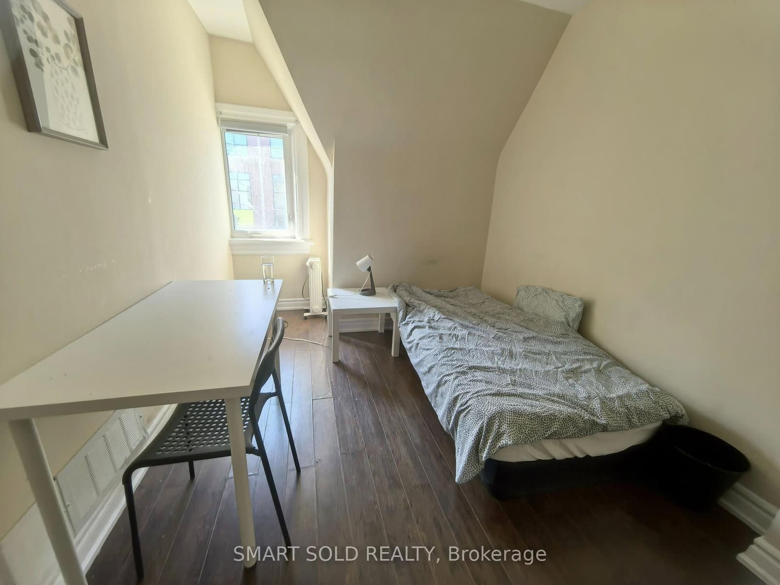 Upper 437 Bathurst Street - Image 3