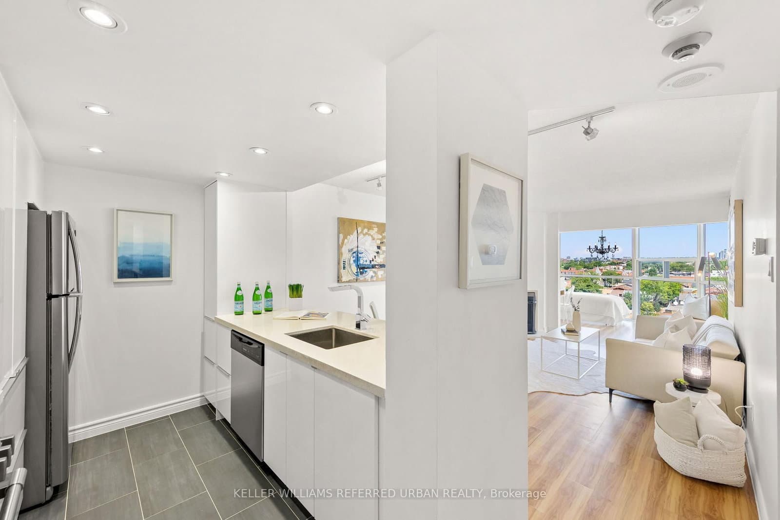 725 King Street W, Unit 1003 - Image 2