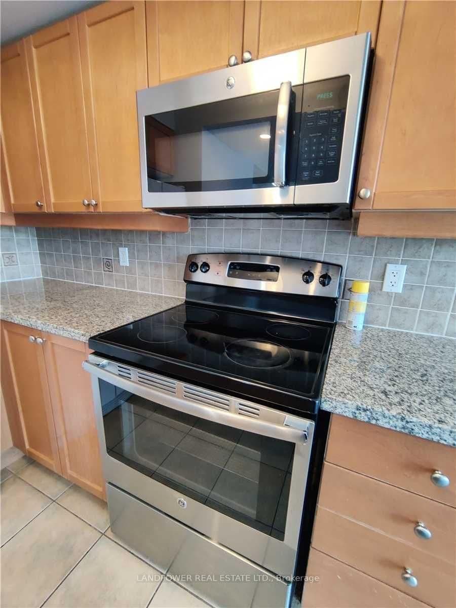 10 Northtown Way, Unit 906 - Image 4