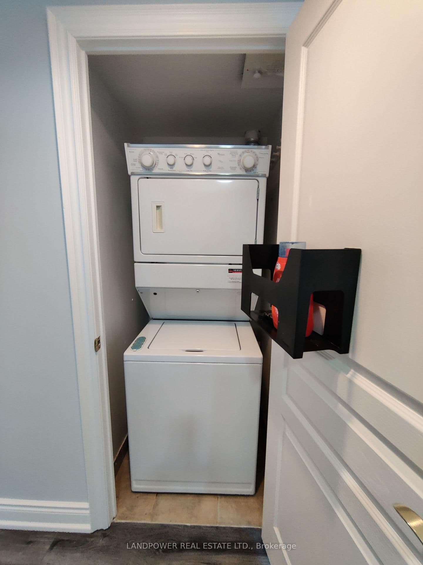 10 Northtown Way, Unit 906 - Image 5