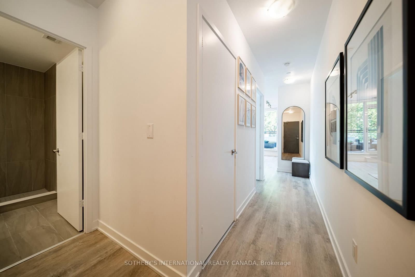 17 Dundonald Street, Unit 302 - Image 5