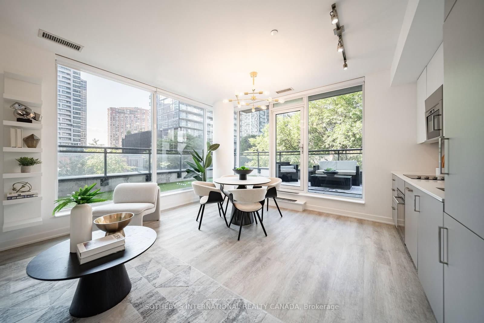17 Dundonald Street, Unit 302 - Image 6