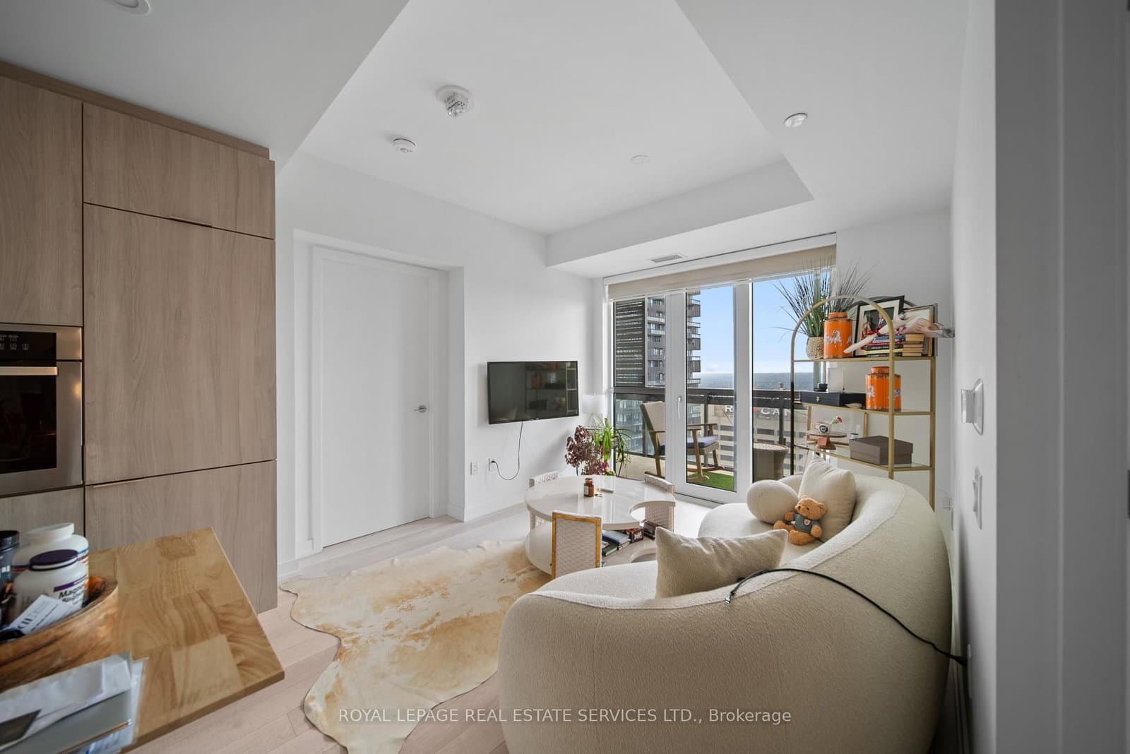 39 Roehampton Avenue, Unit 4207 - Image 5