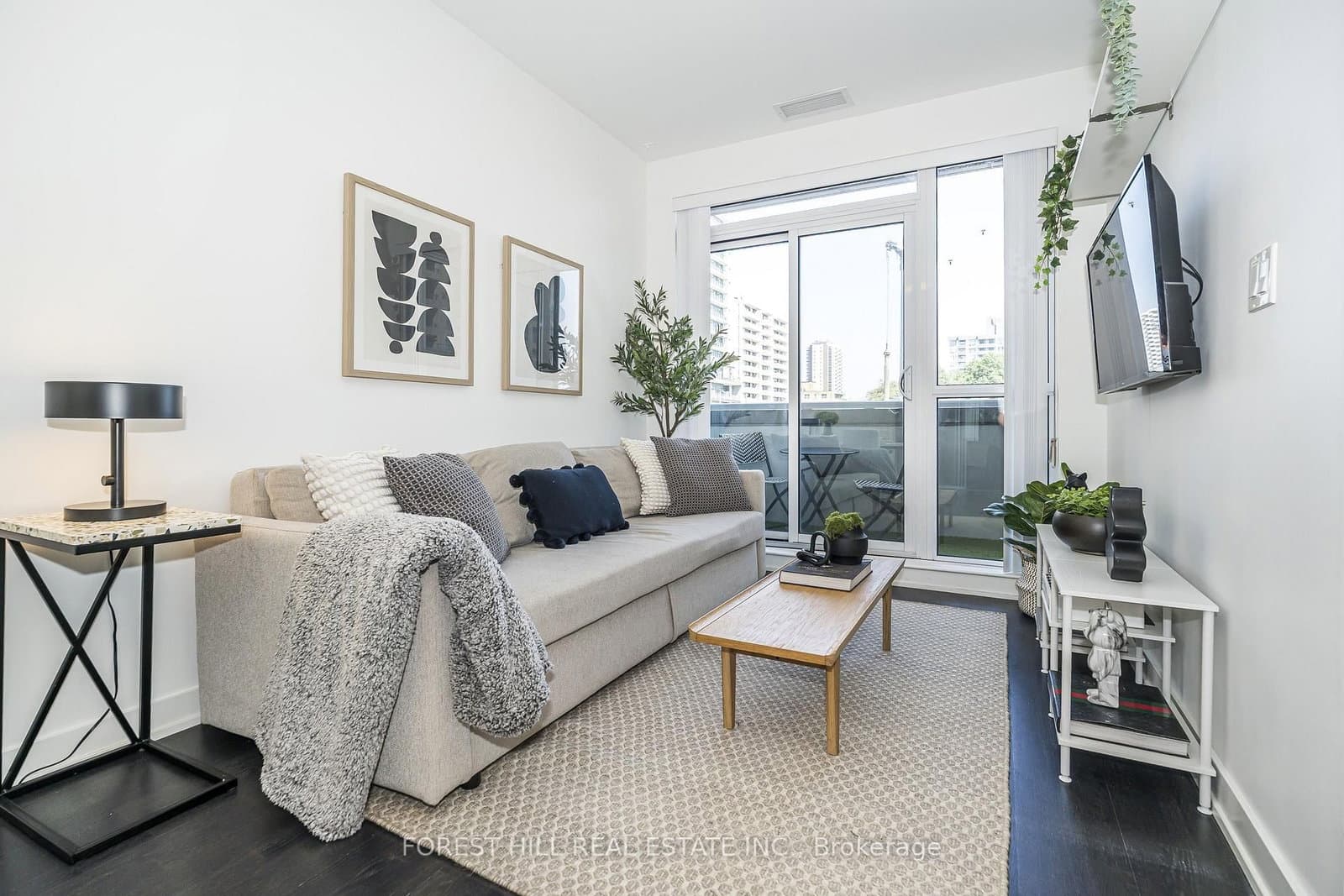 #202 - 501 St Clair Avenue W