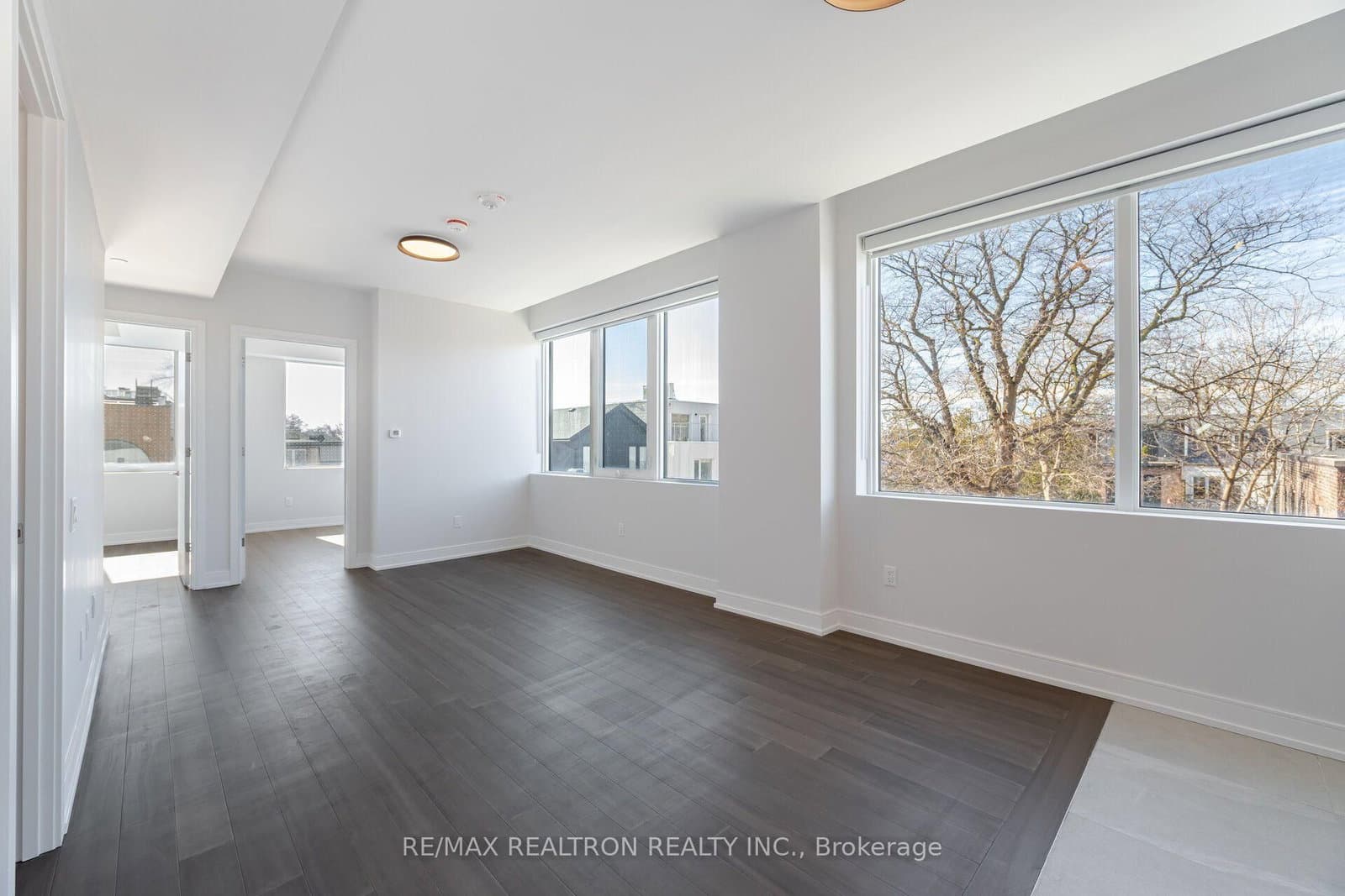 664 Spadina Avenue, Unit 203 - Image 4