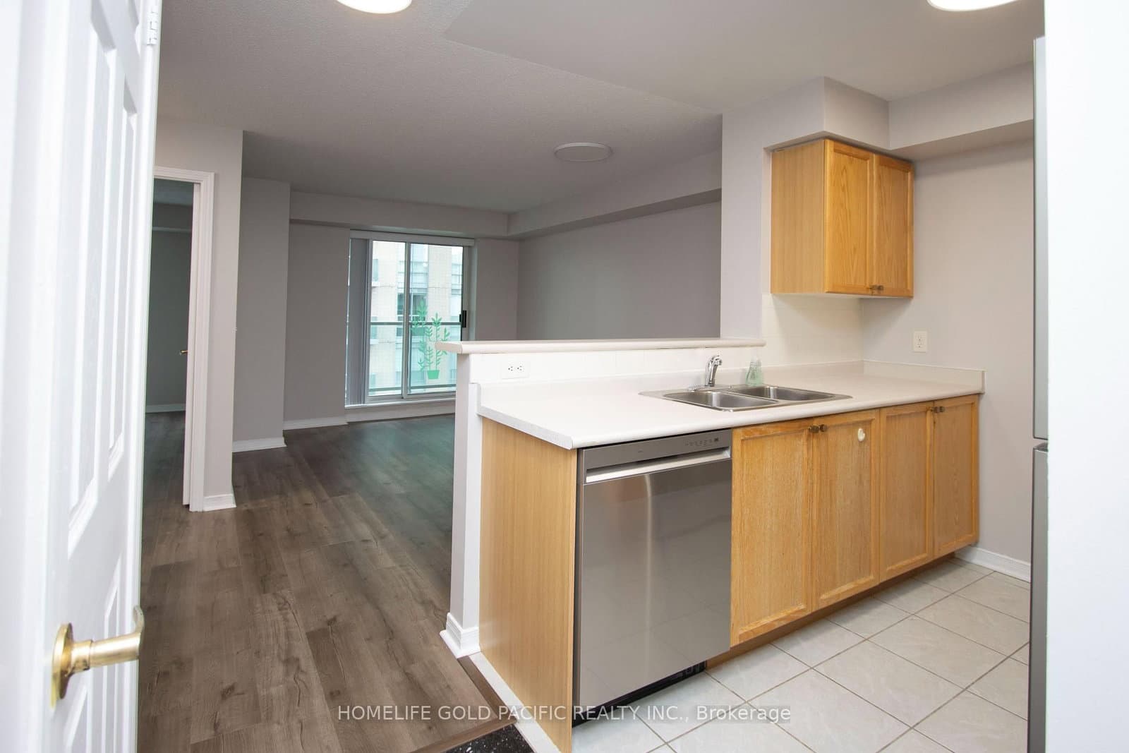 22 Olive Avenue, Unit 1507 - Image 6