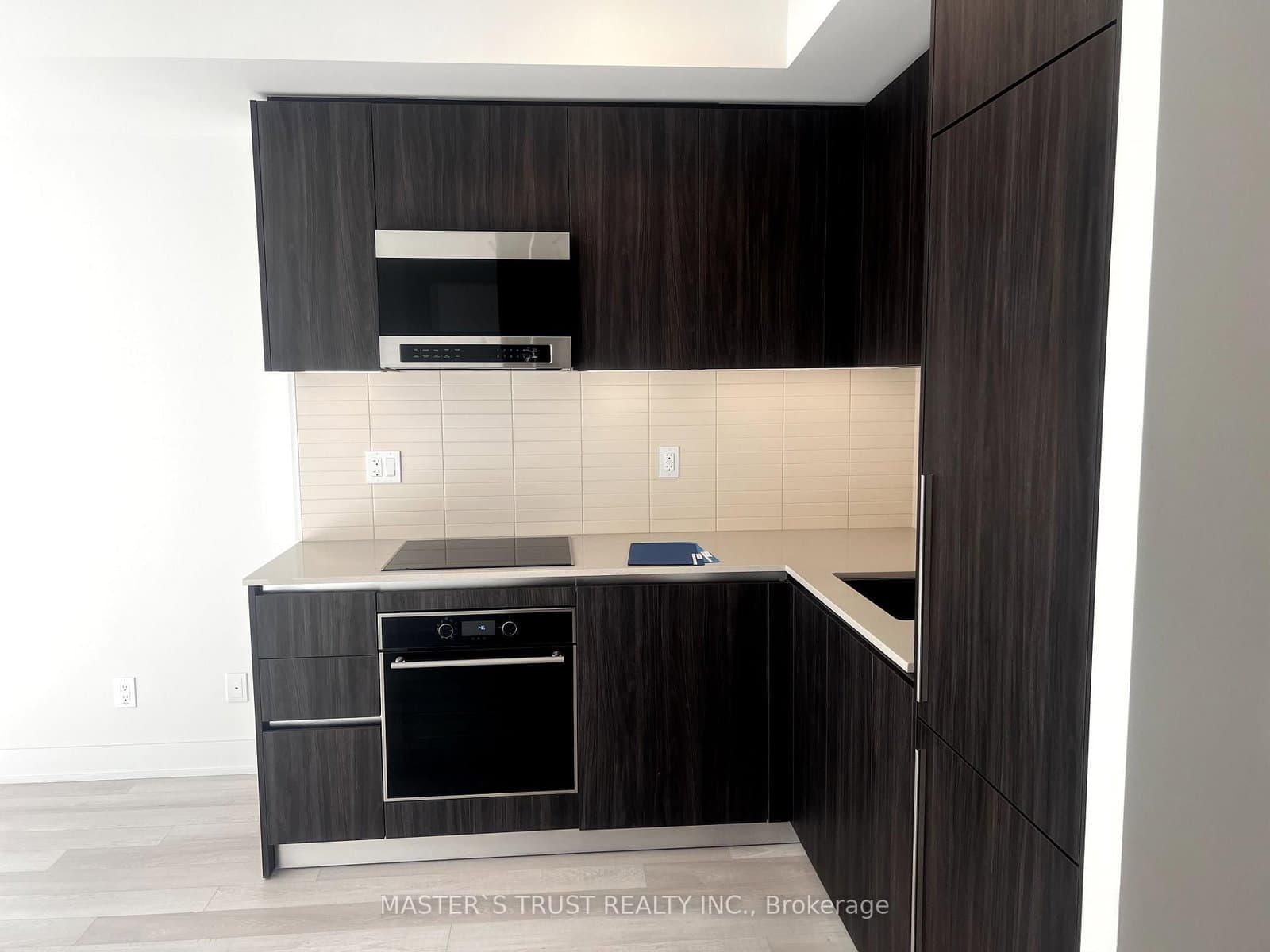 8 Cumberland Street, Unit 1105 - Image 2