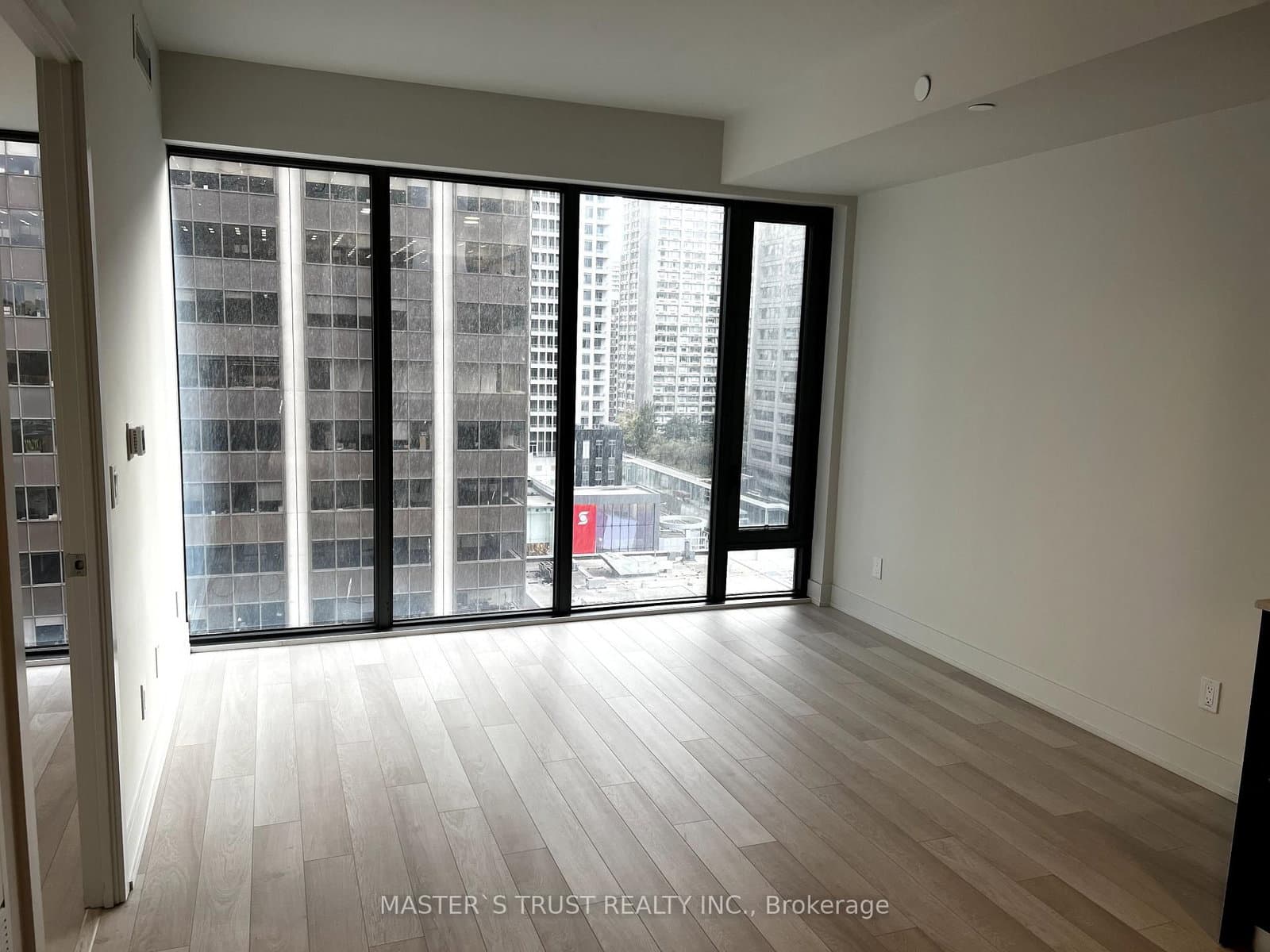8 Cumberland Street, Unit 1105 - Image 5