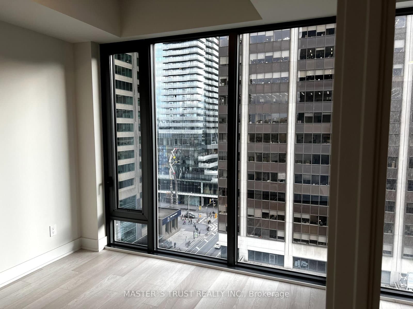 8 Cumberland Street, Unit 1105 - Image 6