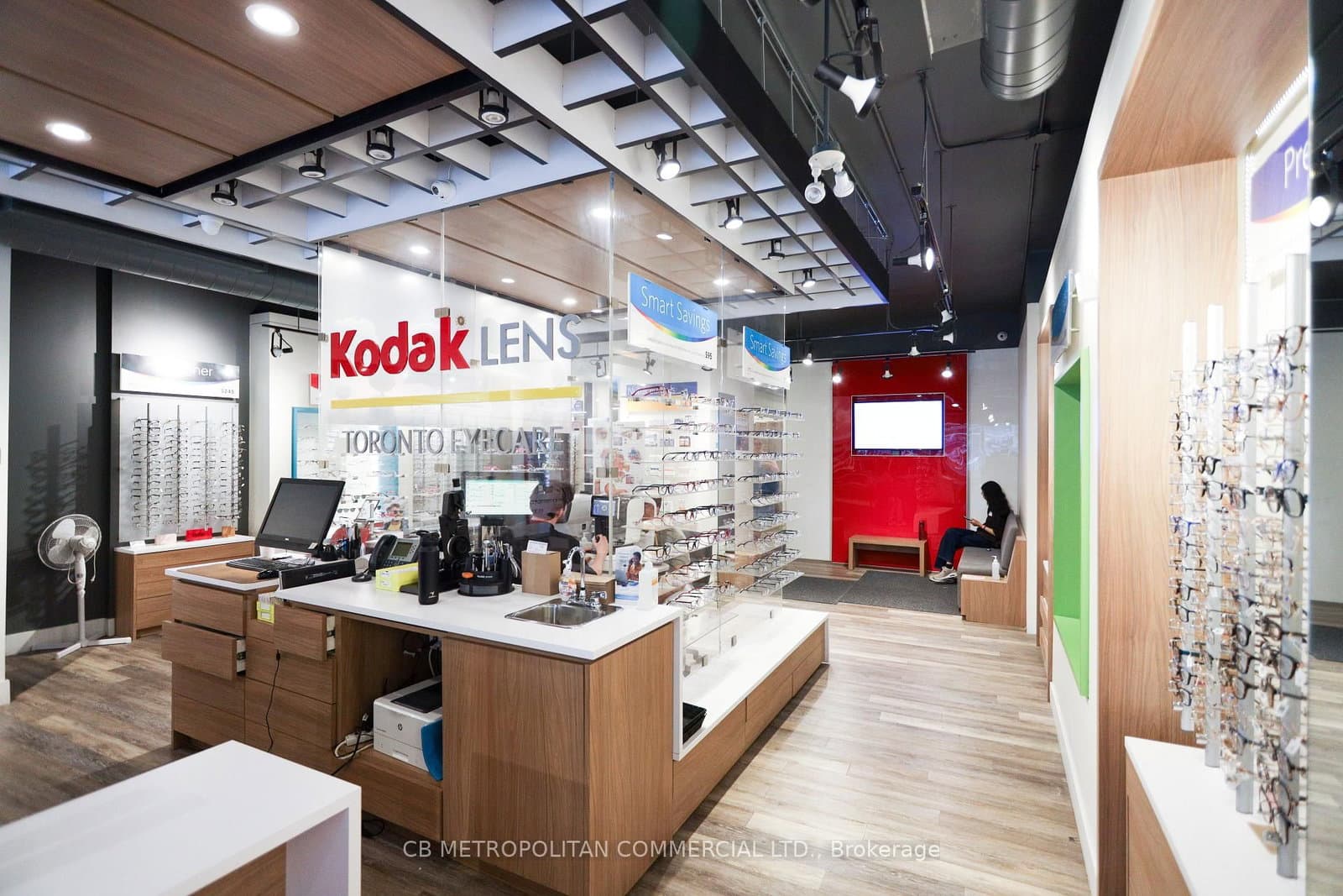 364 Yonge Street - Image 4