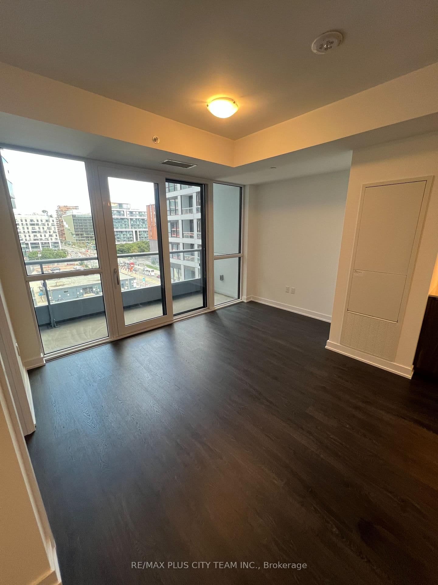 15 Richardson Street, Unit 710 - Image 3