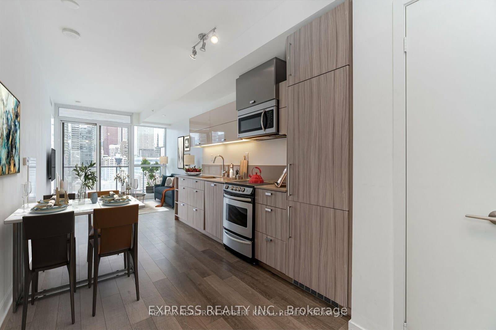 290 Adelaide Street W, Unit 1008 - Image 6