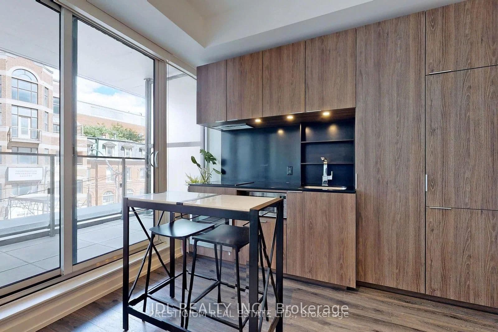 77 Shuter Street, Unit 207 - Image 2