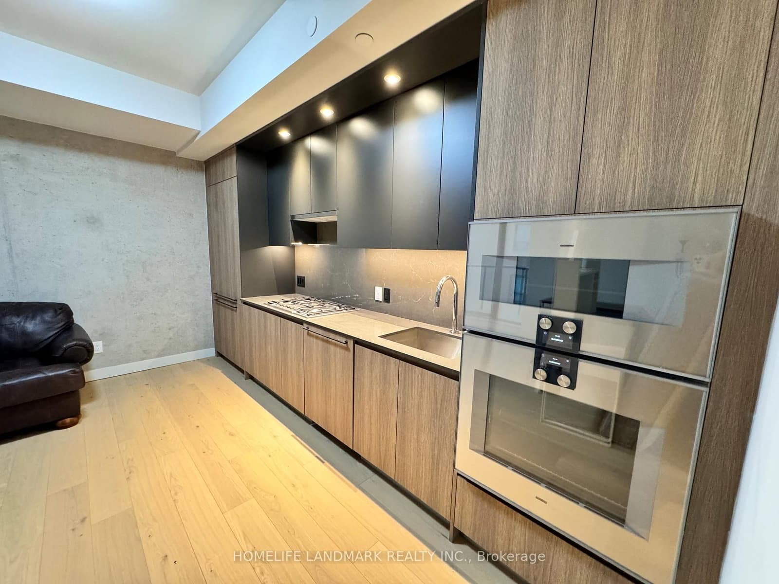 81 Wellesley Street E, Unit 301 - Image 4