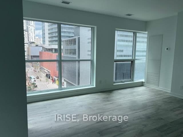 327 King Street W, Unit 606 - Image 5