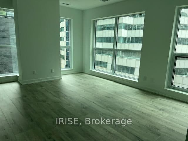 327 King Street W, Unit 606 - Image 6