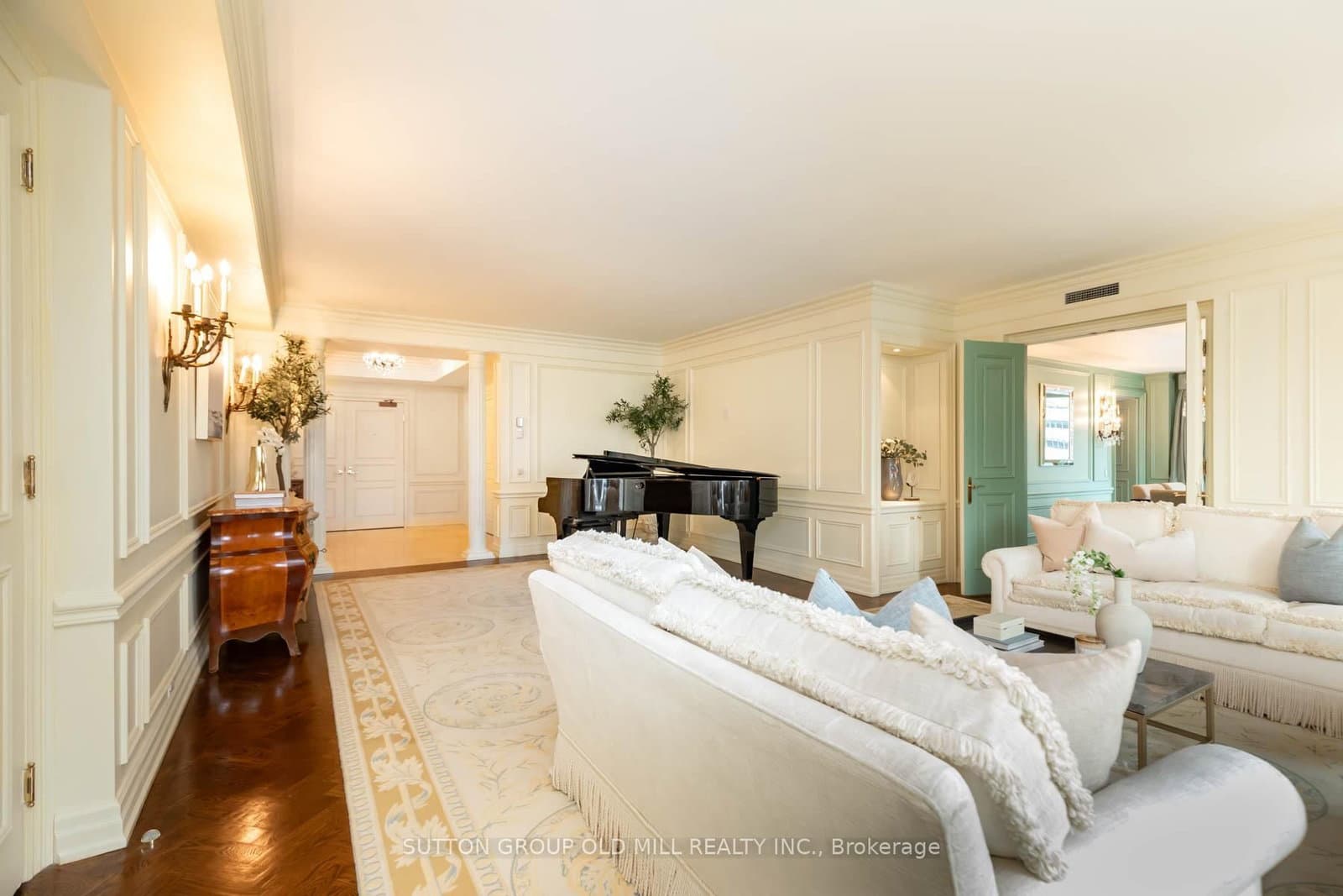 38 Avenue Road, Unit 700 - Image 6