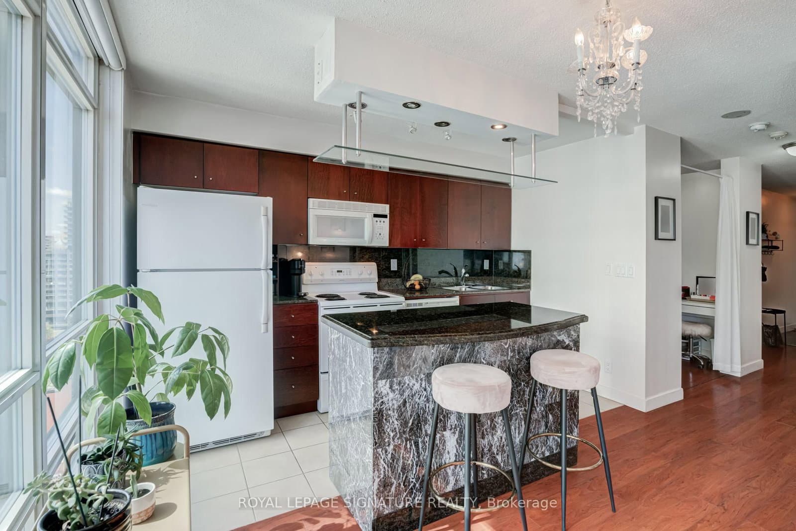 381 Front Street W, Unit 2101 - Image 1