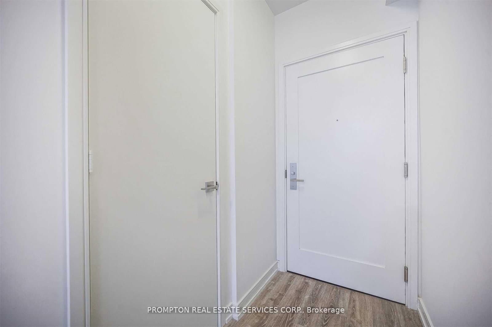 28 wellesley Street E, Unit 1805 - Image 3