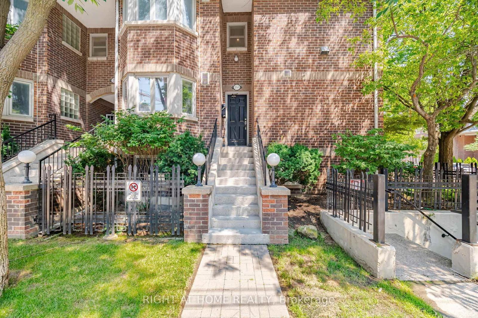 25A Shaw Street - Image 1