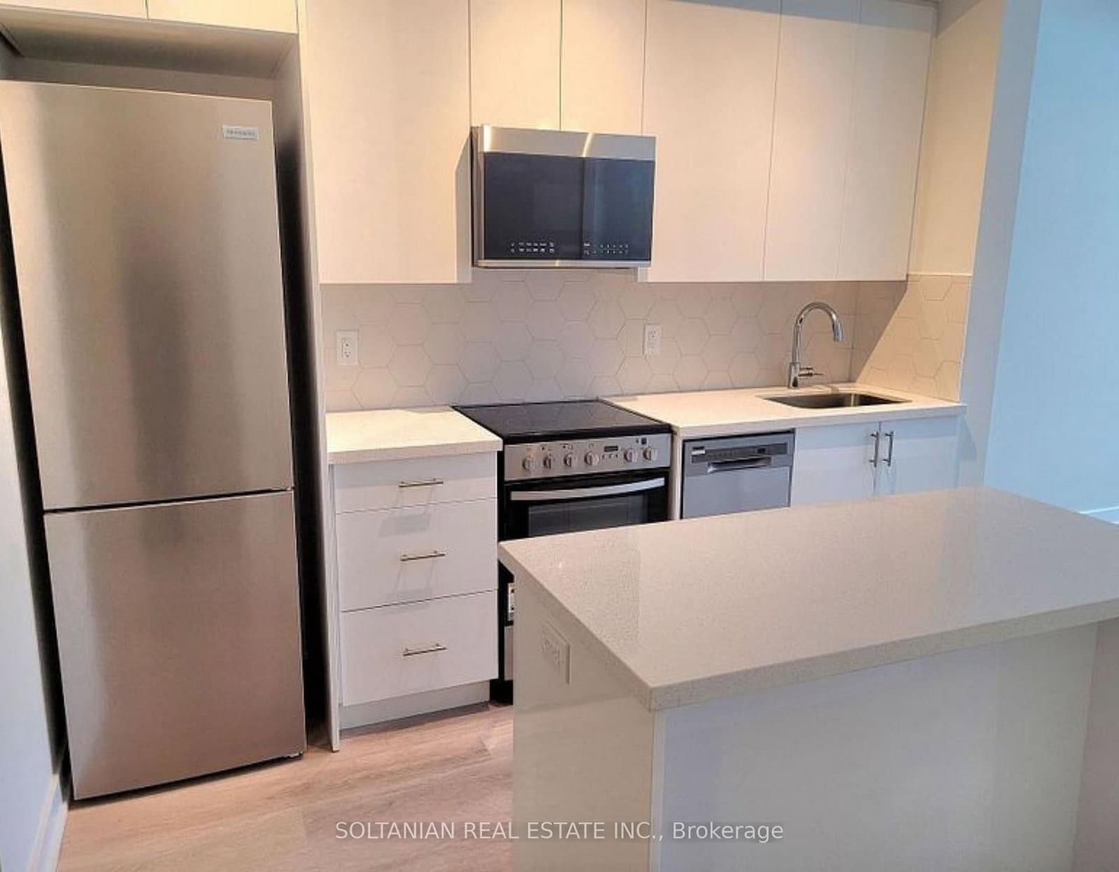 15 Ellerslie Avenue, Unit 601 - Image 2
