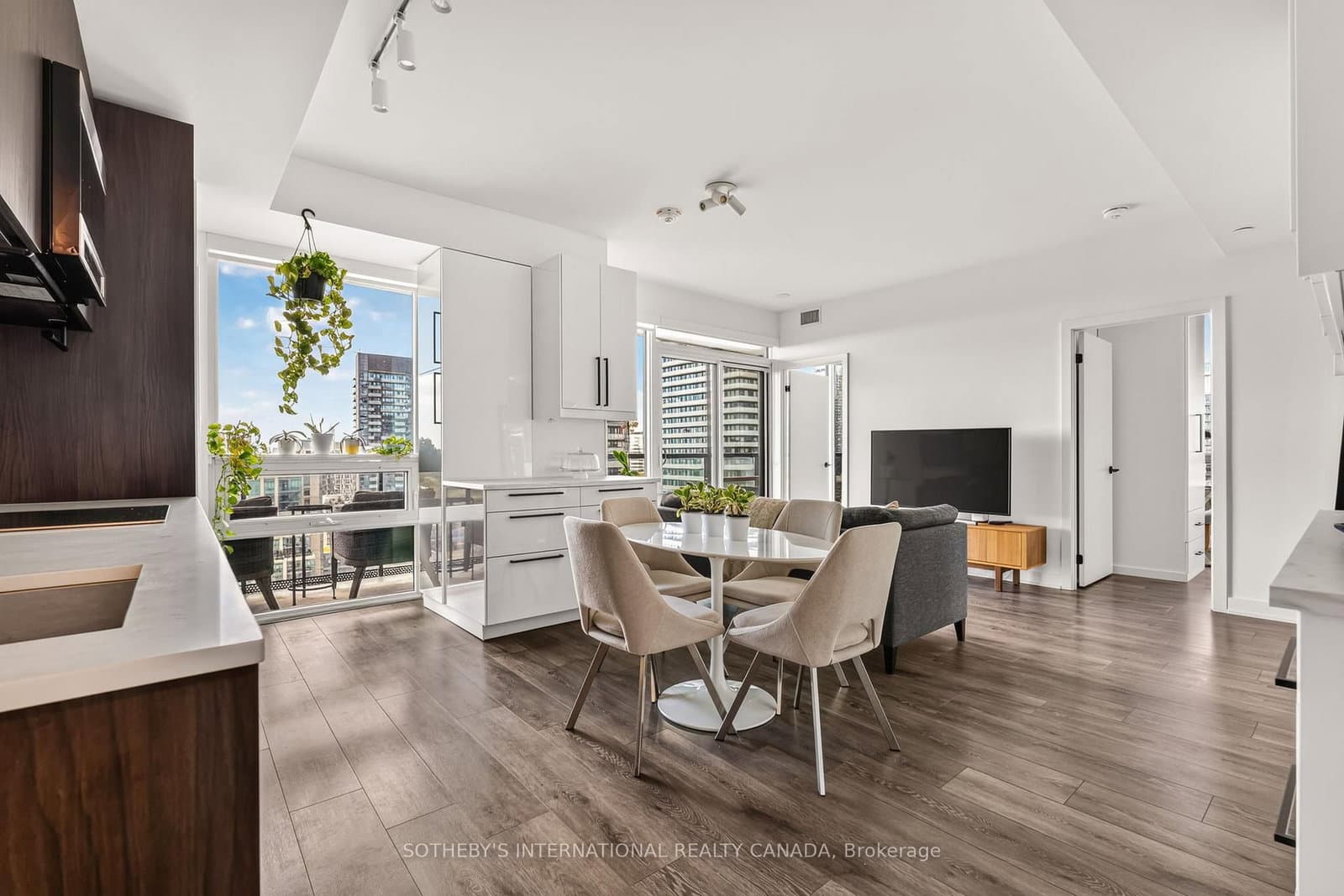 127 W BROADWAY Avenue, Unit 2302 - Image 3