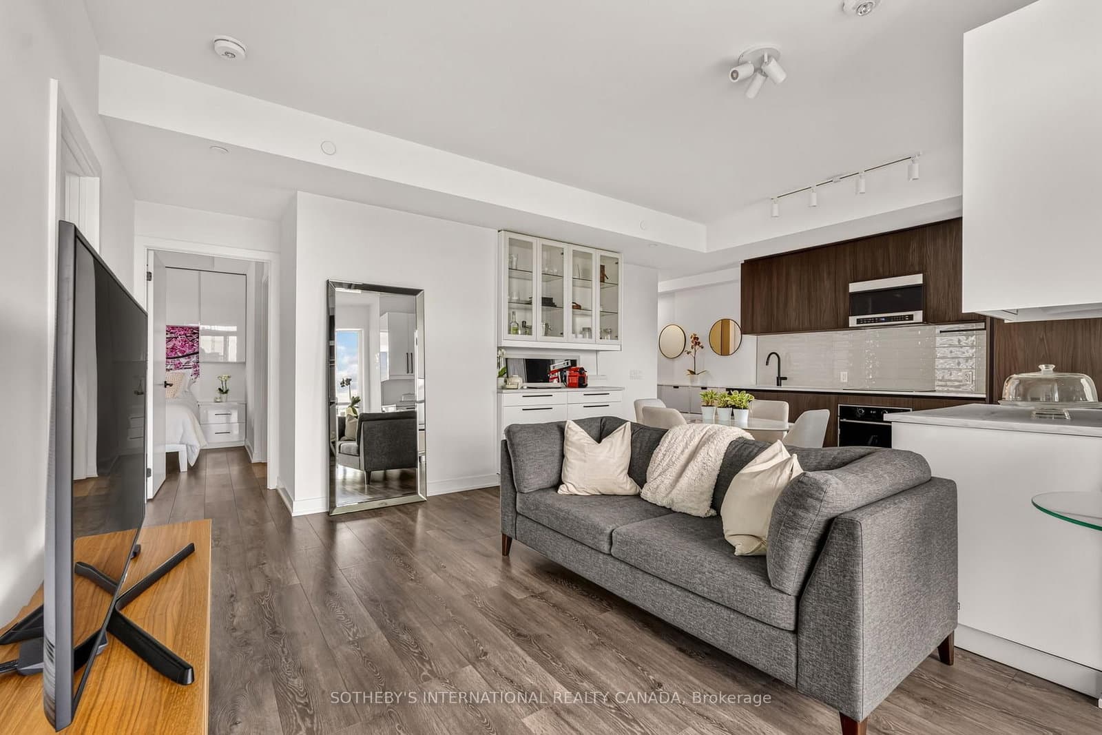 127 W BROADWAY Avenue, Unit 2302 - Image 5