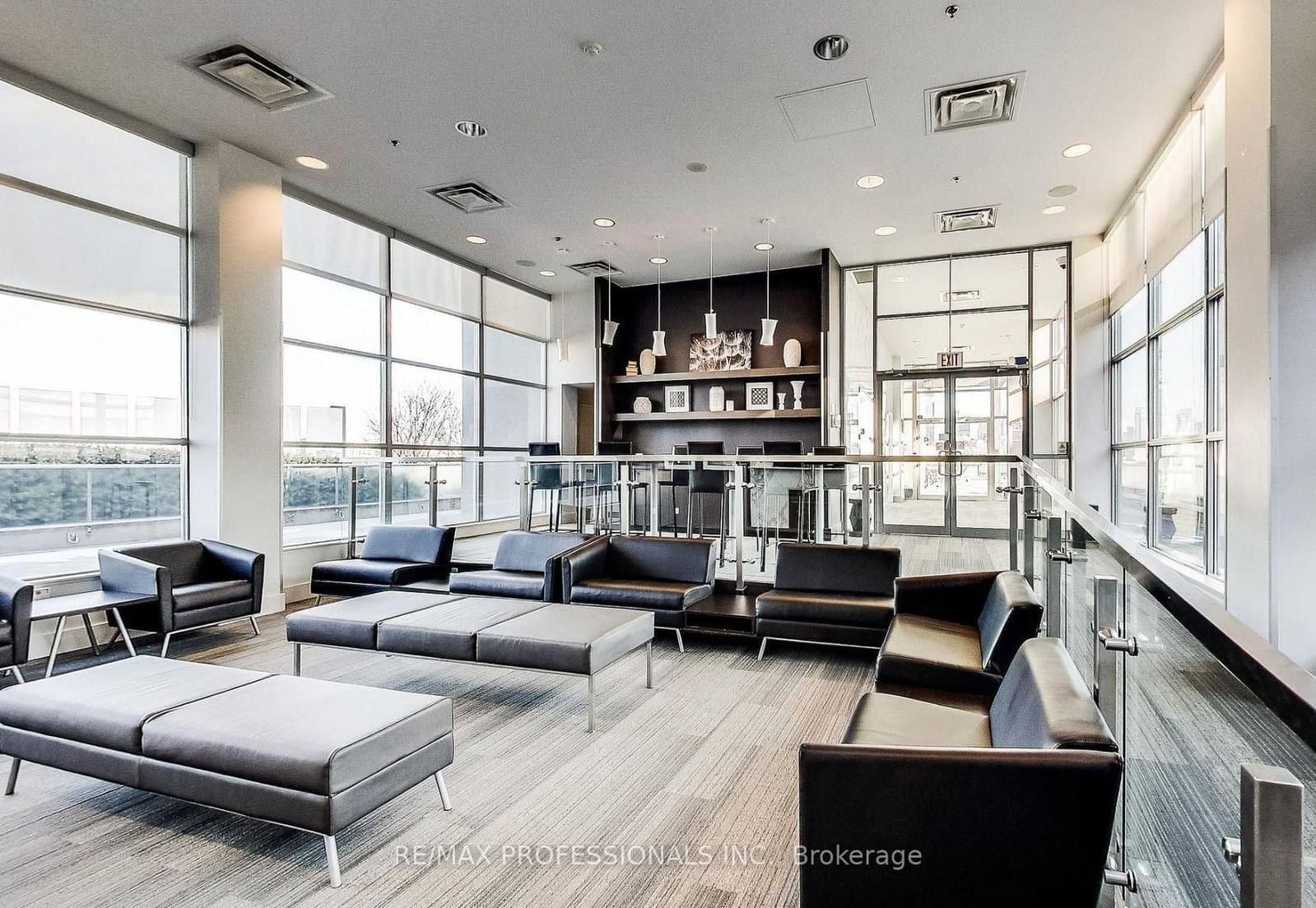 1 Shaw Street W, Unit 523 - Image 6