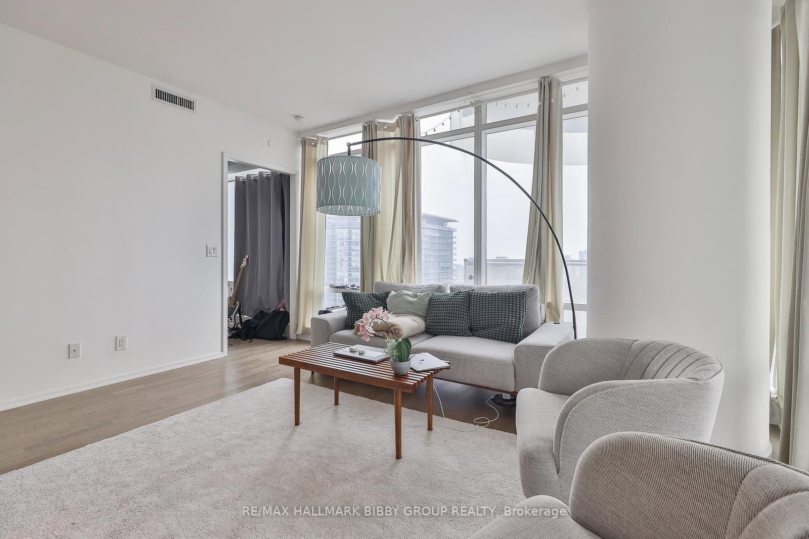 1 Bloor Street E, Unit 3807 - Image 3